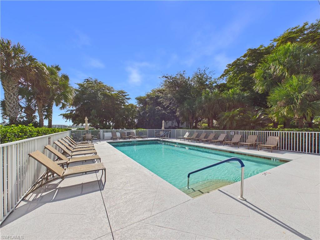 10391 Butterfly Palm Dr 1011 Property Photo 25