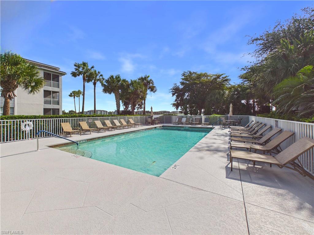 10391 Butterfly Palm Dr 1011 Property Photo 26