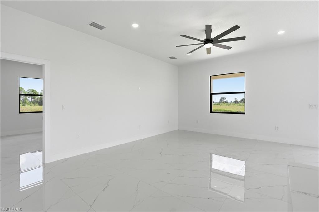 9014 Lawn Ct Property Photo 13