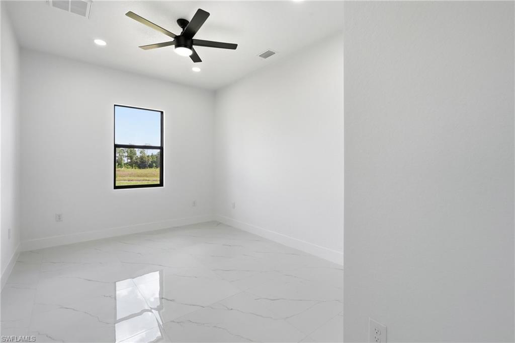 9014 Lawn Ct Property Photo 32