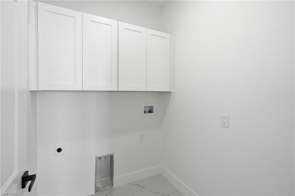 9014 Lawn Ct Property Photo 35