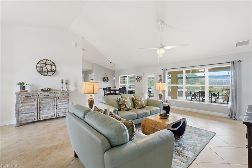 11 Medalist Ln Property Photo 8