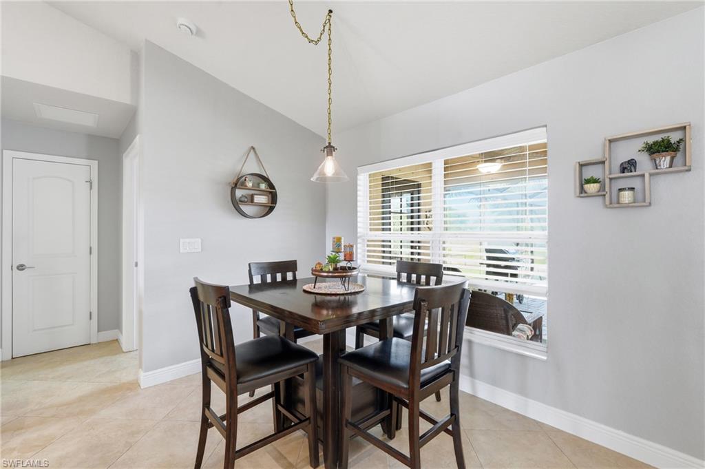 11 Medalist Ln Property Photo 12