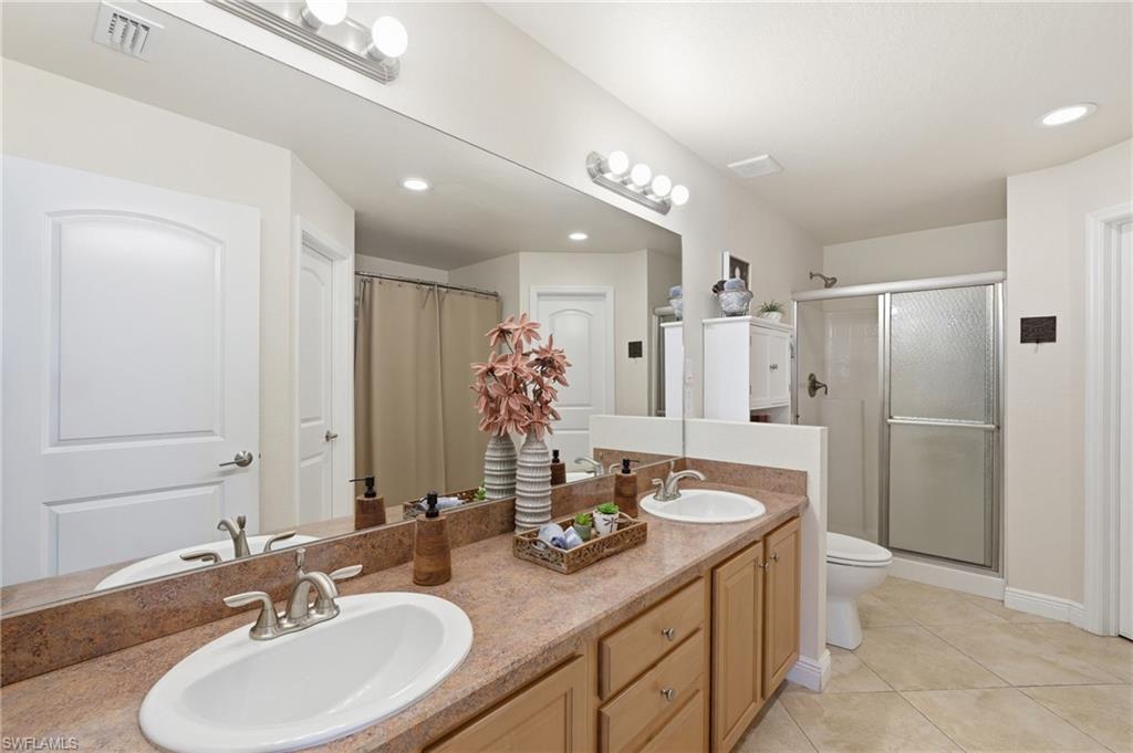 11 Medalist Ln Property Photo 24