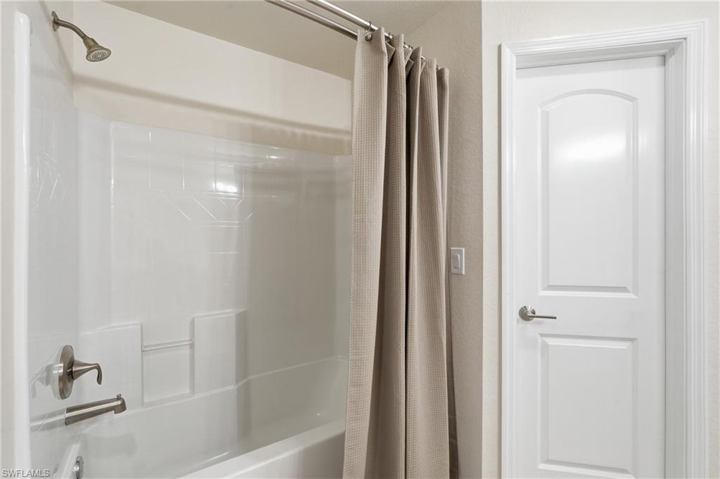 11 Medalist Ln Property Photo 26