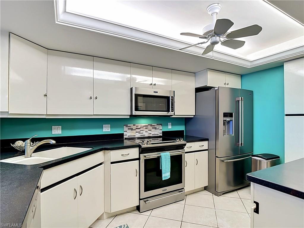 2800 Estero Blvd Ph3 Property Photo 6