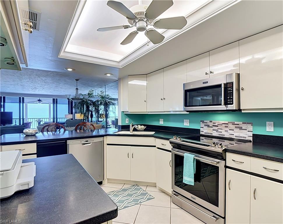 2800 Estero Blvd Ph3 Property Photo 7
