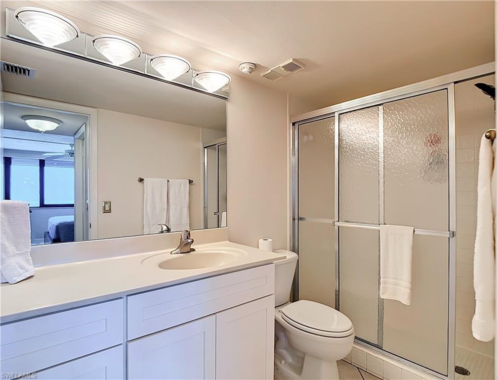 2800 Estero Blvd Ph3 Property Photo 20
