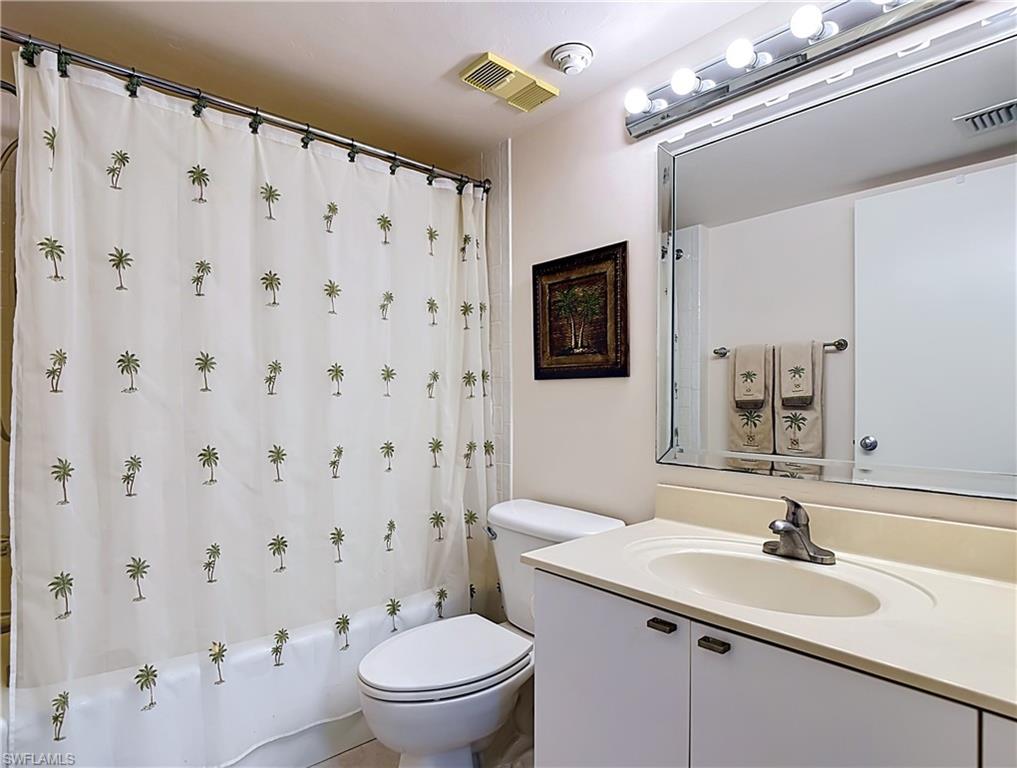 2800 Estero Blvd Ph3 Property Photo 22