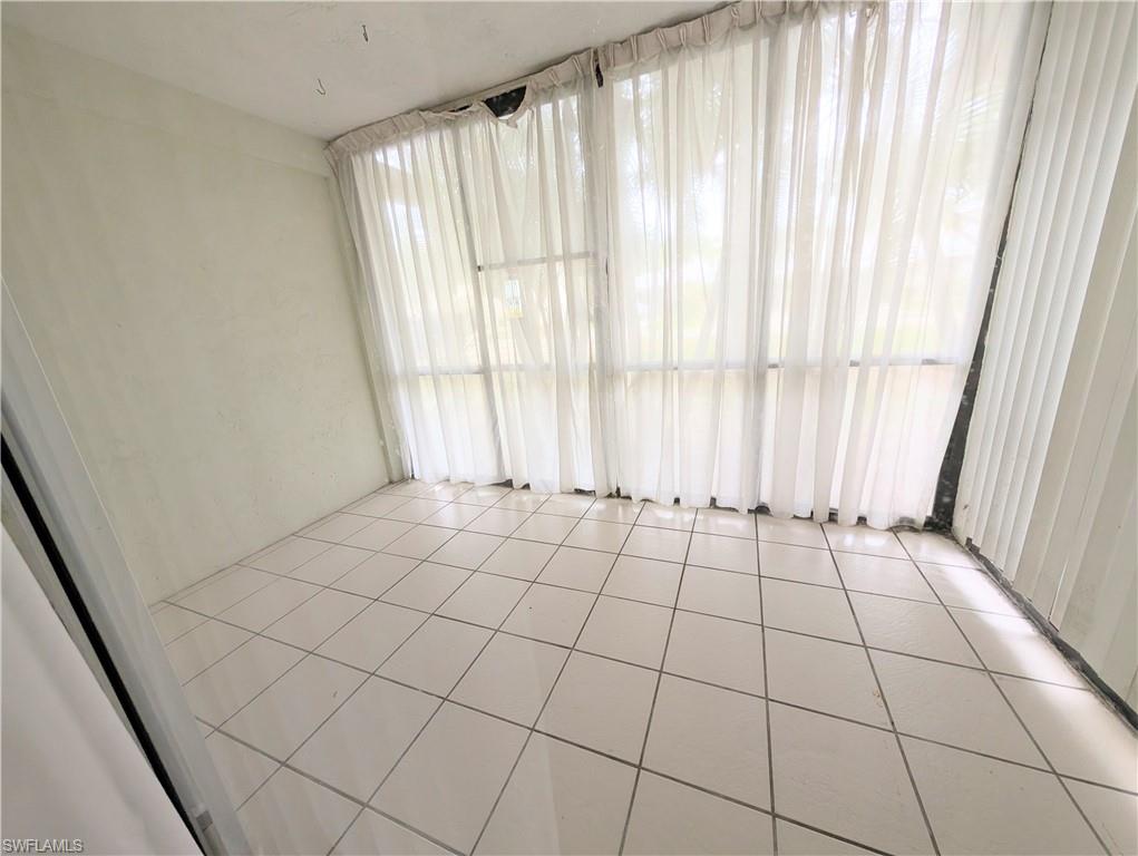 2100 Barkeley Ln 3 Property Photo 5