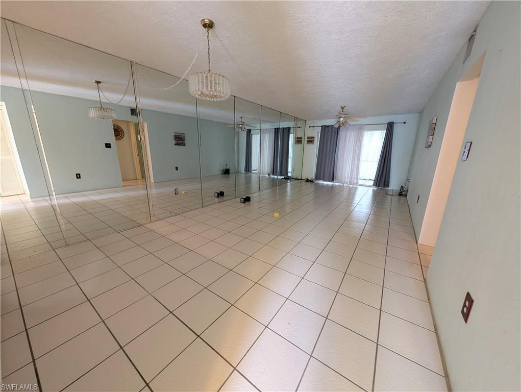 2100 Barkeley Ln 3 Property Photo 6