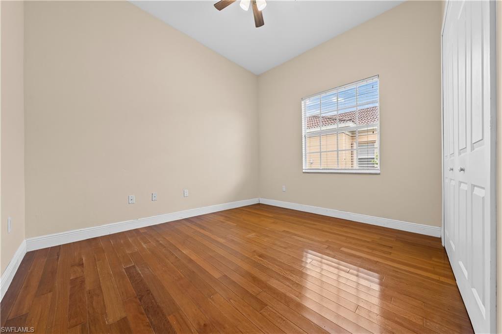 680 Mirror Lakes Ct Property Photo 13