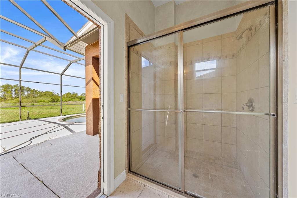 680 Mirror Lakes Ct Property Photo 24