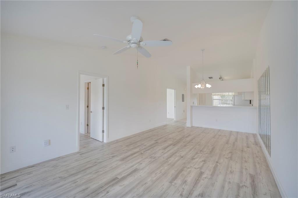 5709 Foxlake Dr 208 Property Photo 16