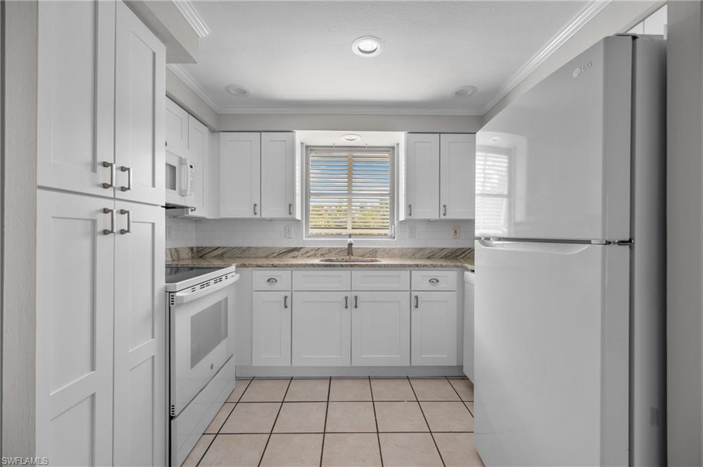 2480 Manasota Beach Rd Property Photo 13