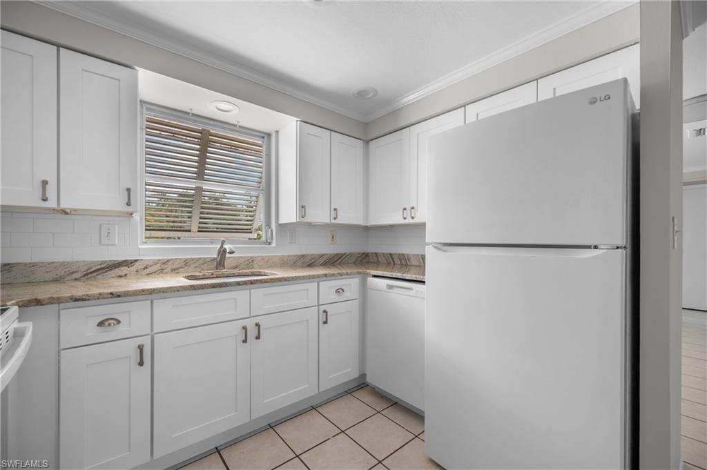 2480 Manasota Beach Rd Property Photo 14