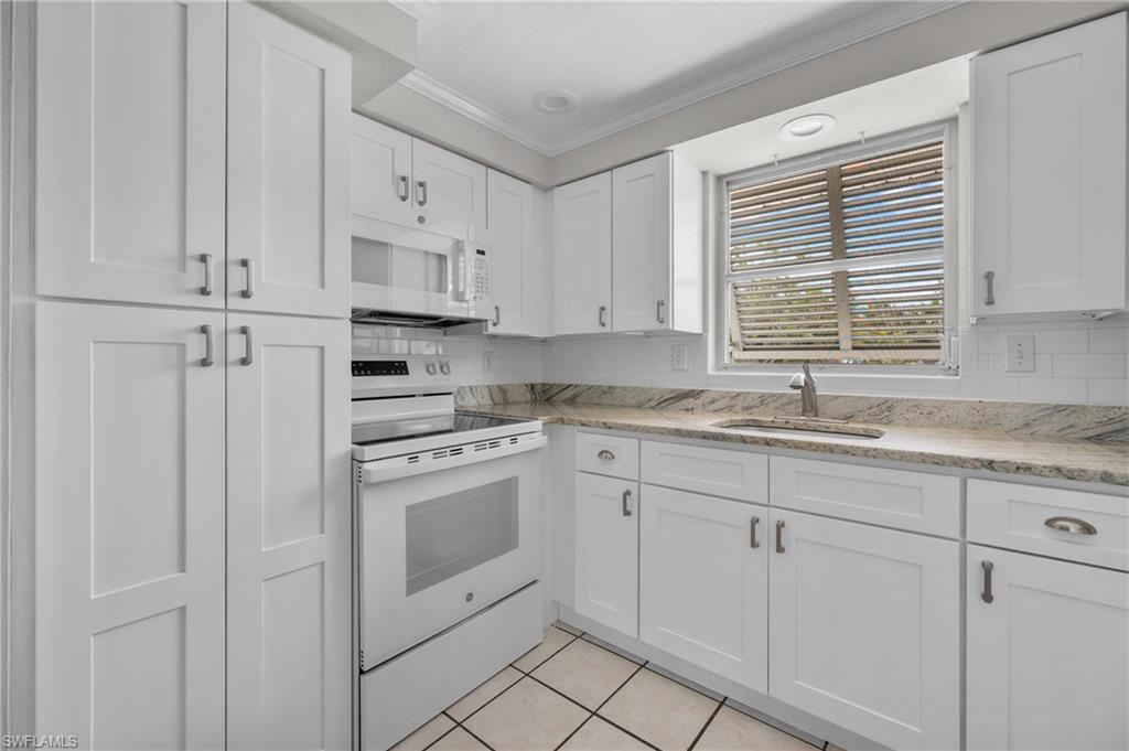 2480 Manasota Beach Rd Property Photo 15