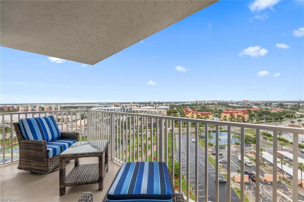 7360 Estero Blvd Ph2 Property Photo 13