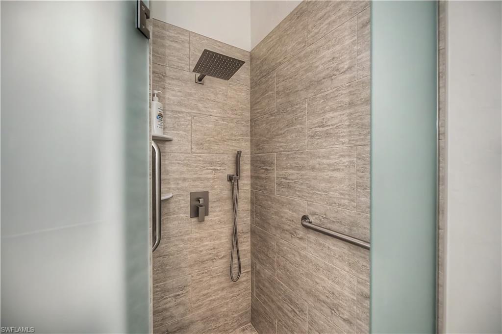 3289 Clubview Dr Property Photo 34