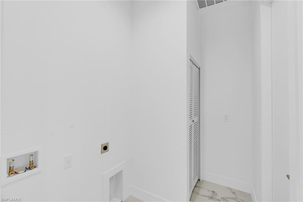 6037 N Moss Cir Property Photo 40