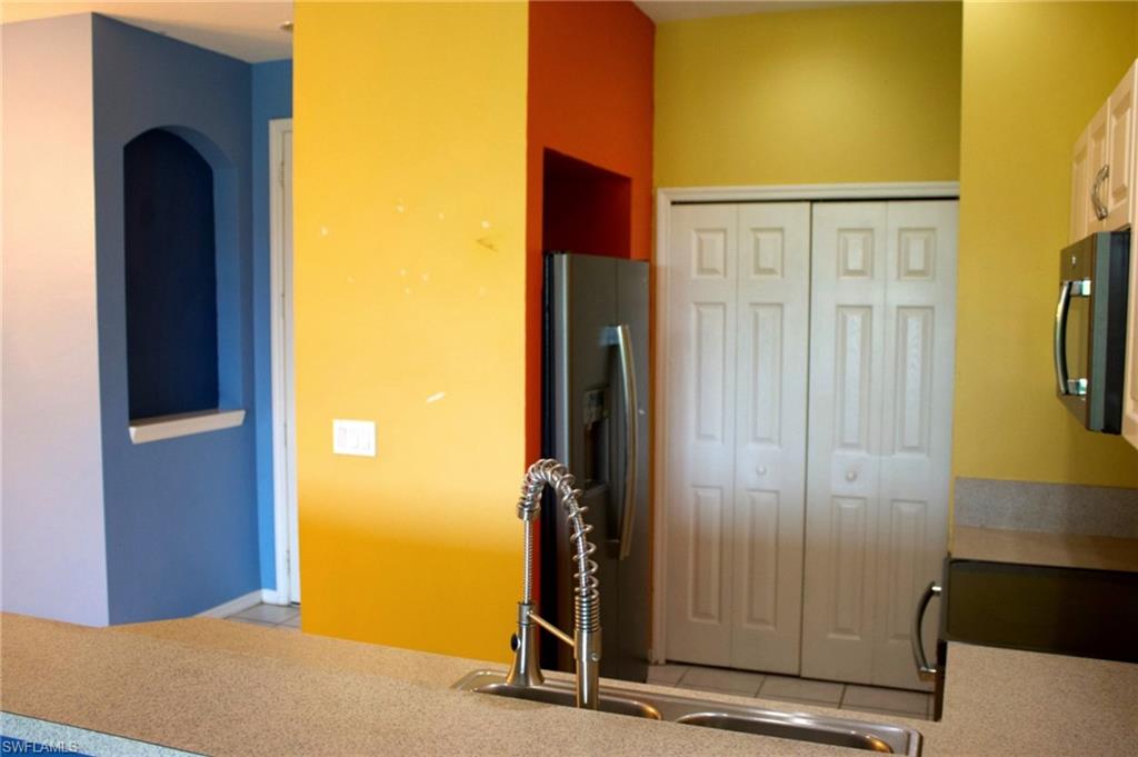 4213 Liron Ave 202 Property Photo 5