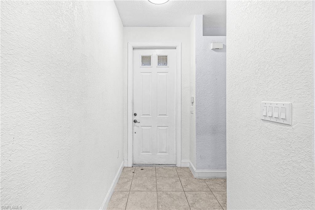 7542 Bristol Cir Property Photo 3
