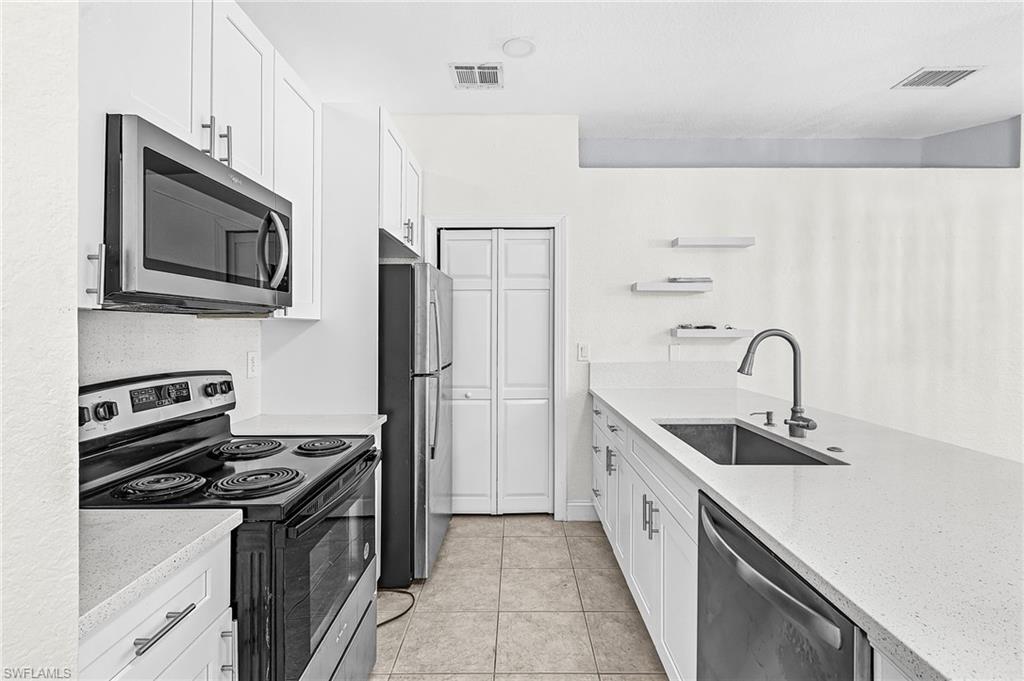7542 Bristol Cir Property Photo 5