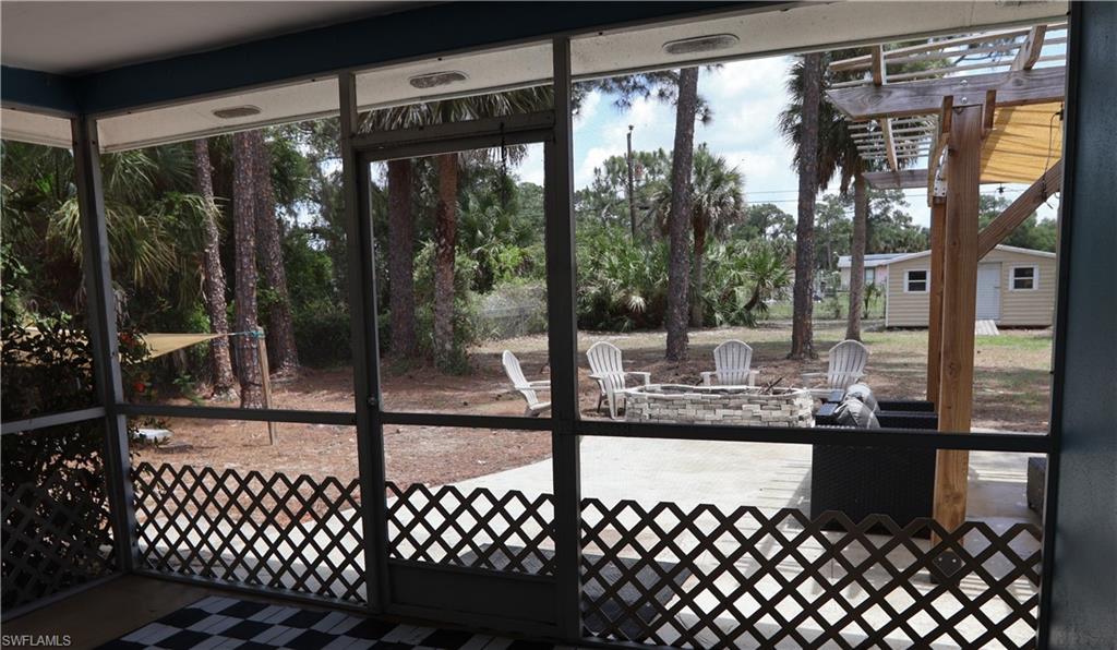 602 James Ave Property Photo 35