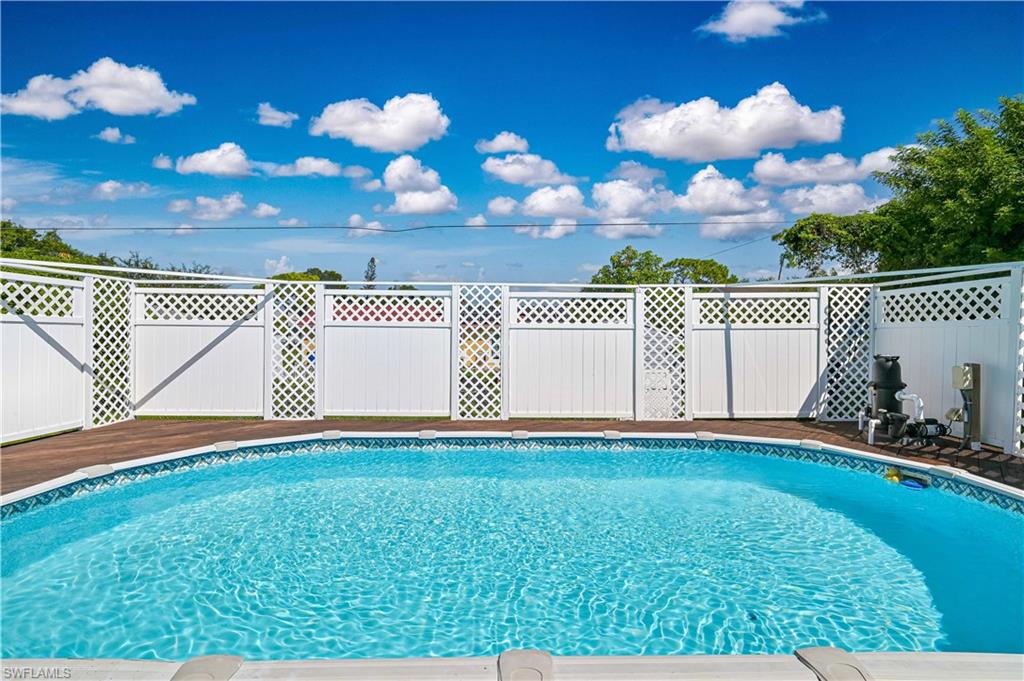 8093 Anhinga Rd Property Photo 3