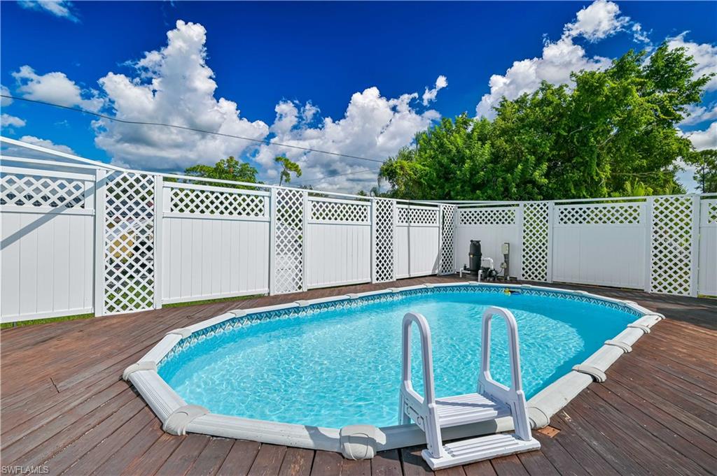 8093 Anhinga Rd Property Photo 4