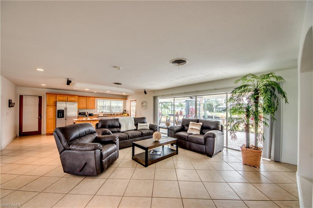 5359 Majestic Ct Property Photo 7
