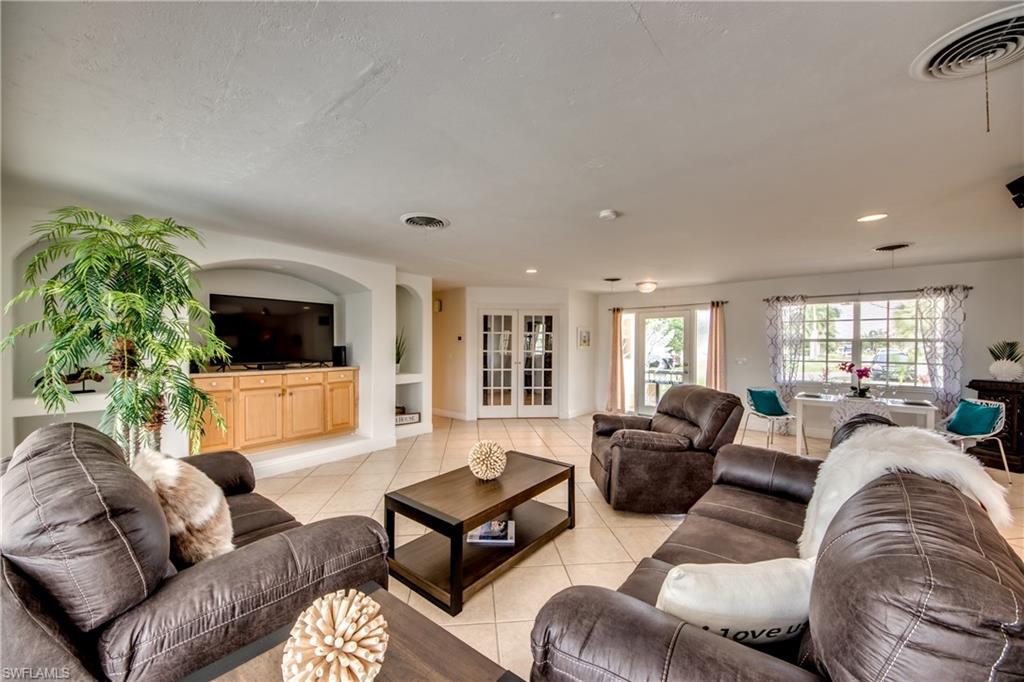 5359 Majestic Ct Property Photo 11