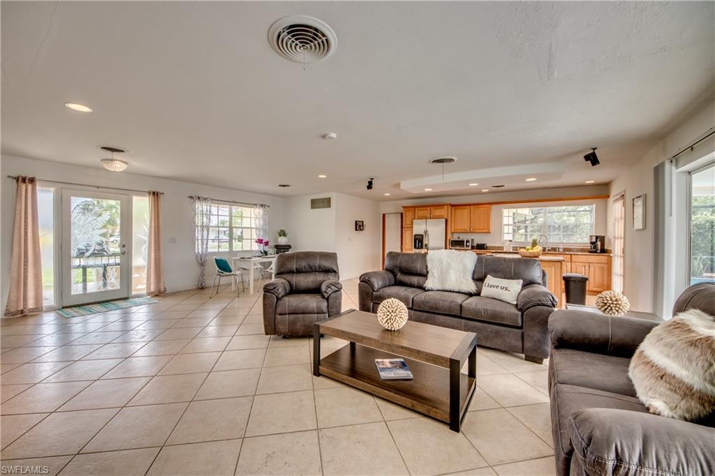 5359 Majestic Ct Property Photo 12