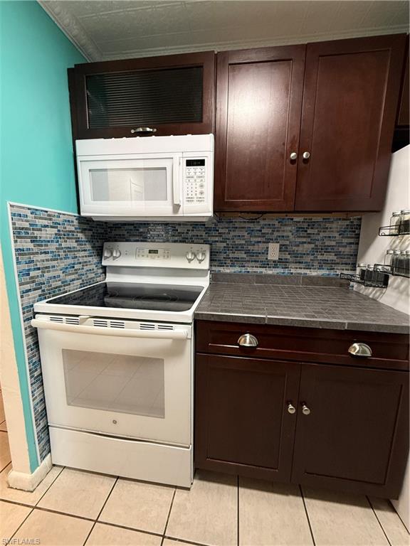 431 Van Buren St C7 Property Photo 11