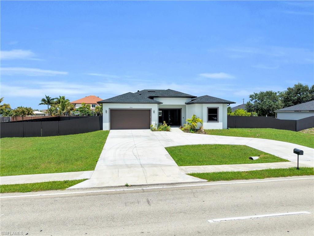 914 Chiquita Blvd N Property Photo 4
