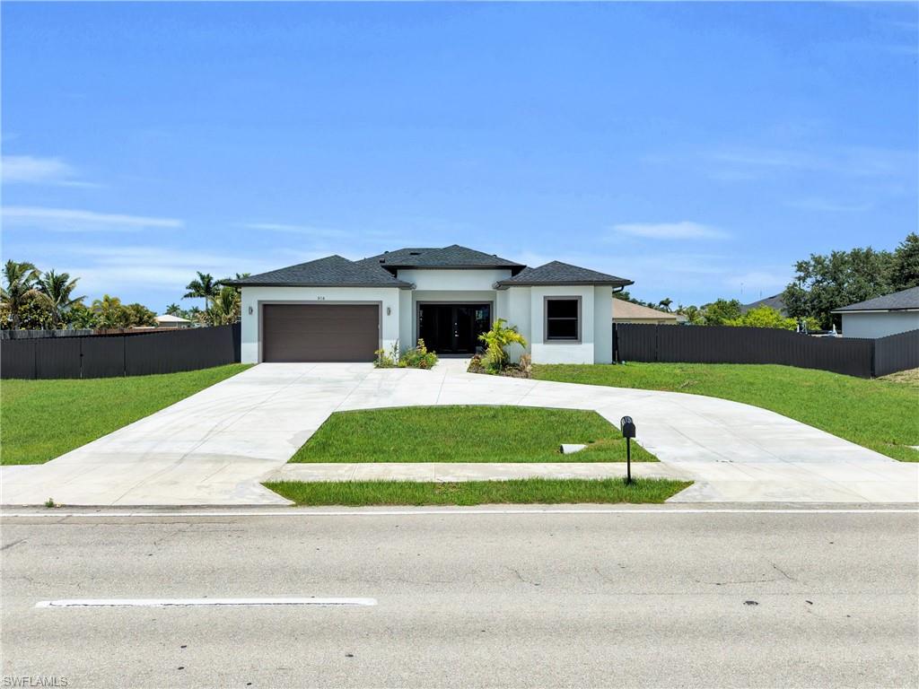 914 Chiquita Blvd N Property Photo 5