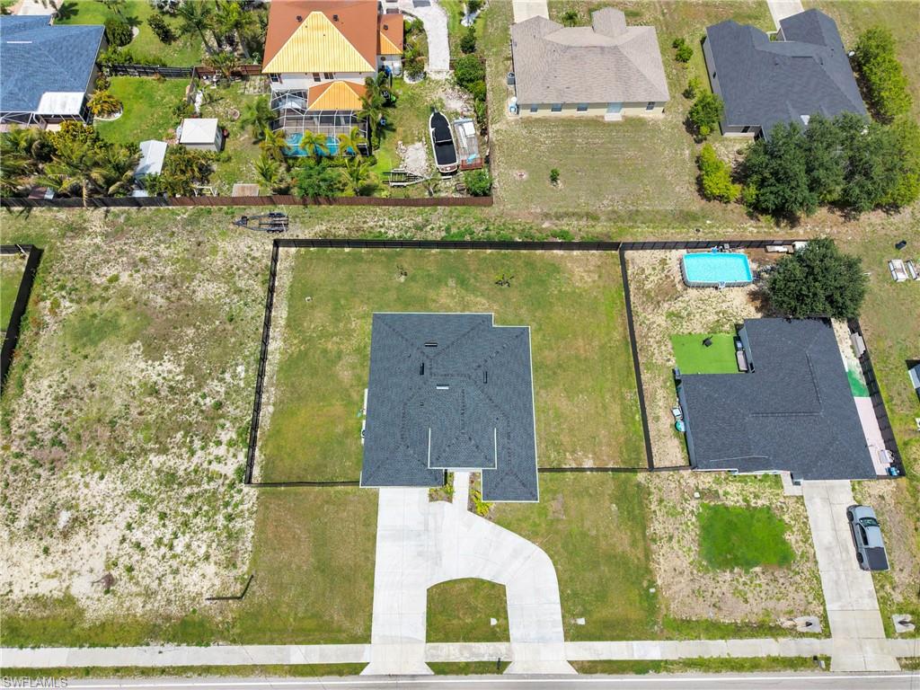 914 Chiquita Blvd N Property Photo 7