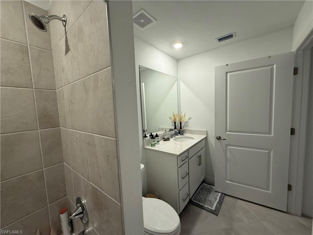 15285 Green Acres Ave 425 Property Photo 15