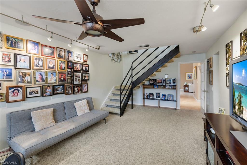16861 Fox Den Property Photo 31