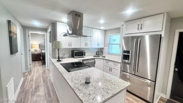 5509 Miles Standish Ln Property Photo 2