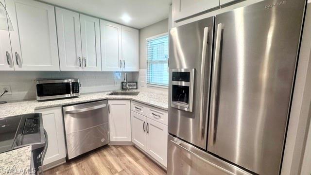 5509 Miles Standish Ln Property Photo 4