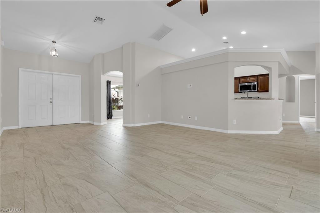 1237 Bermar St Property Photo 4