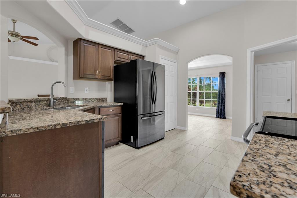1237 Bermar St Property Photo 6