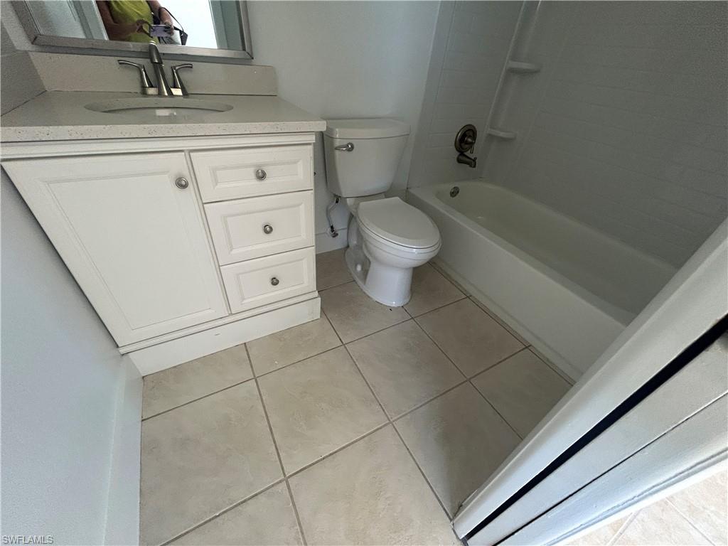 4708 Se 5th Pl 204 Property Photo 6