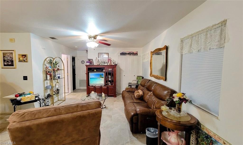 4001 Bishop Cir Property Photo 3