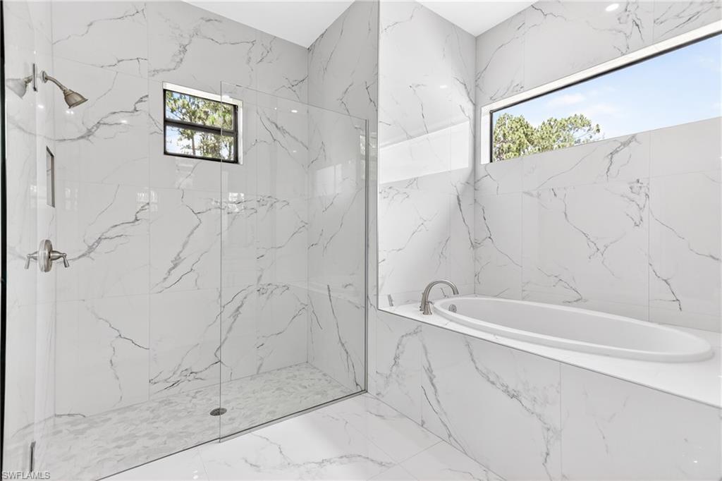 1114 Bari St E Property Photo 16