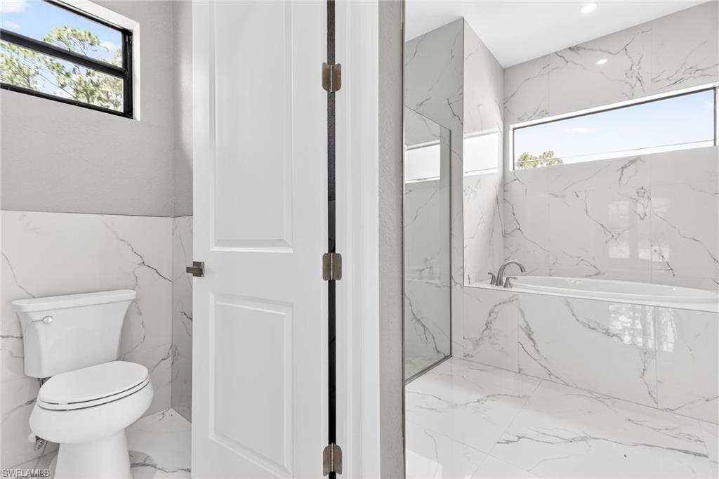 1114 Bari St E Property Photo 21