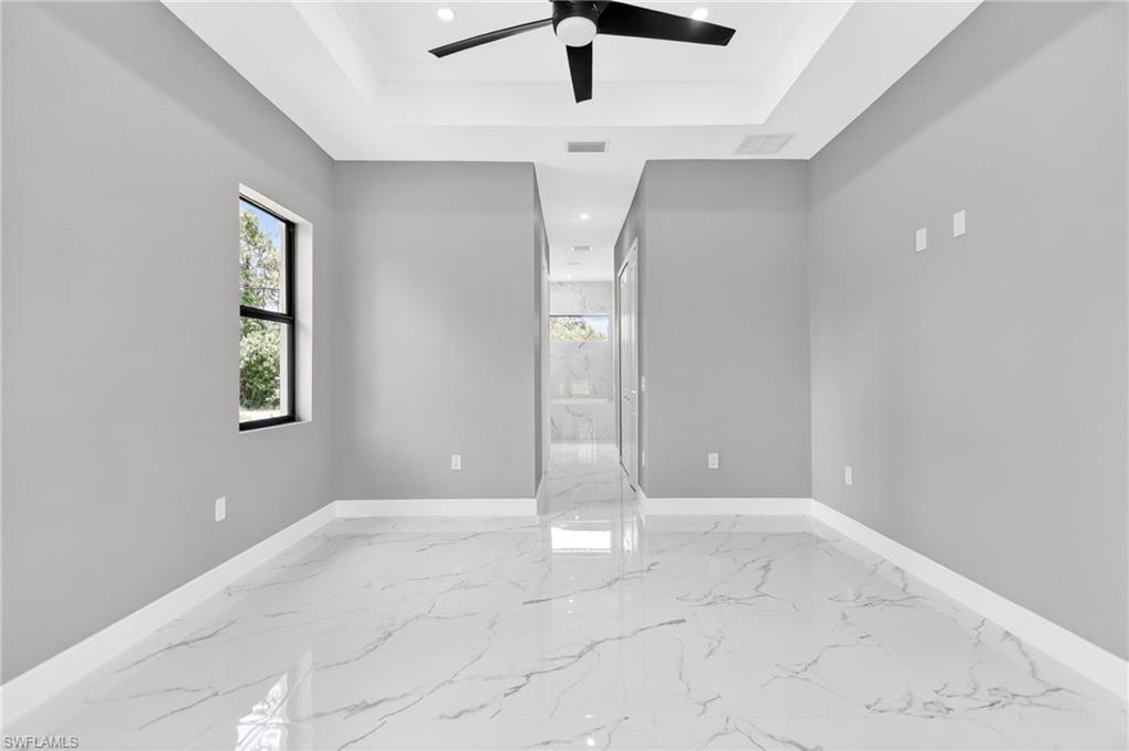 1114 Bari St E Property Photo 22