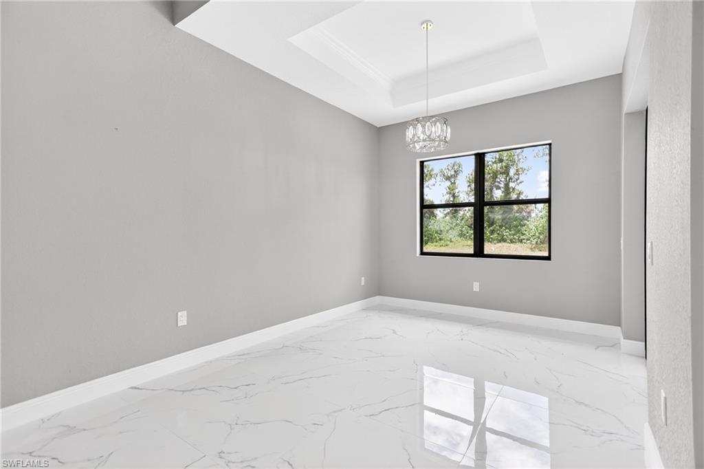 1114 Bari St E Property Photo 32