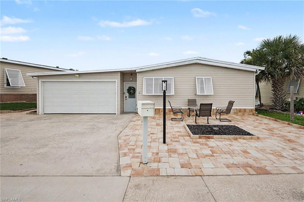 11181 Azalea LN Property Photo 1